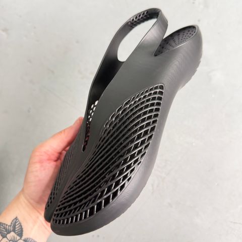 【残り一点】PNEUMA SANDAL