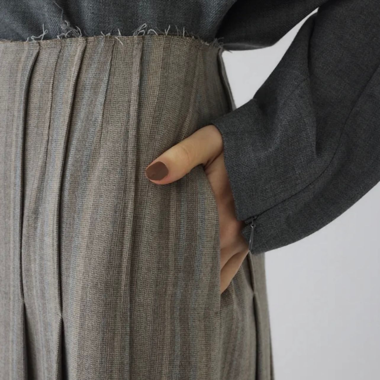 【残り一点】Cut Off Pleats SK