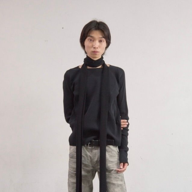 【残りわずか】Panelled Ribbed Long Sleeve T-shirt
