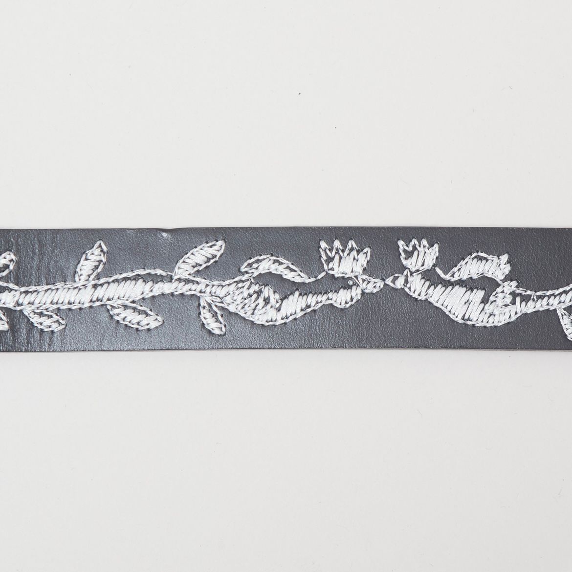 【残り一点】Picturesque Ojisan Belt With Embroidery