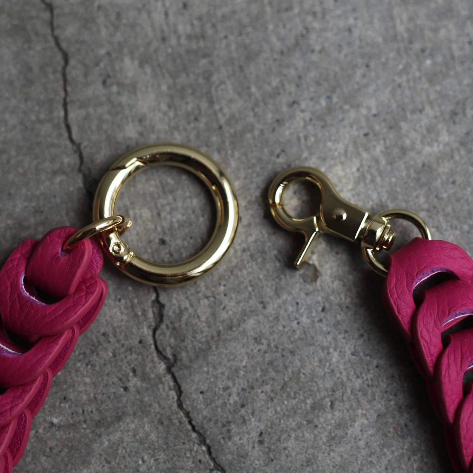 【残り一点】Hand Strap Symbole(MAGENTA PINK)