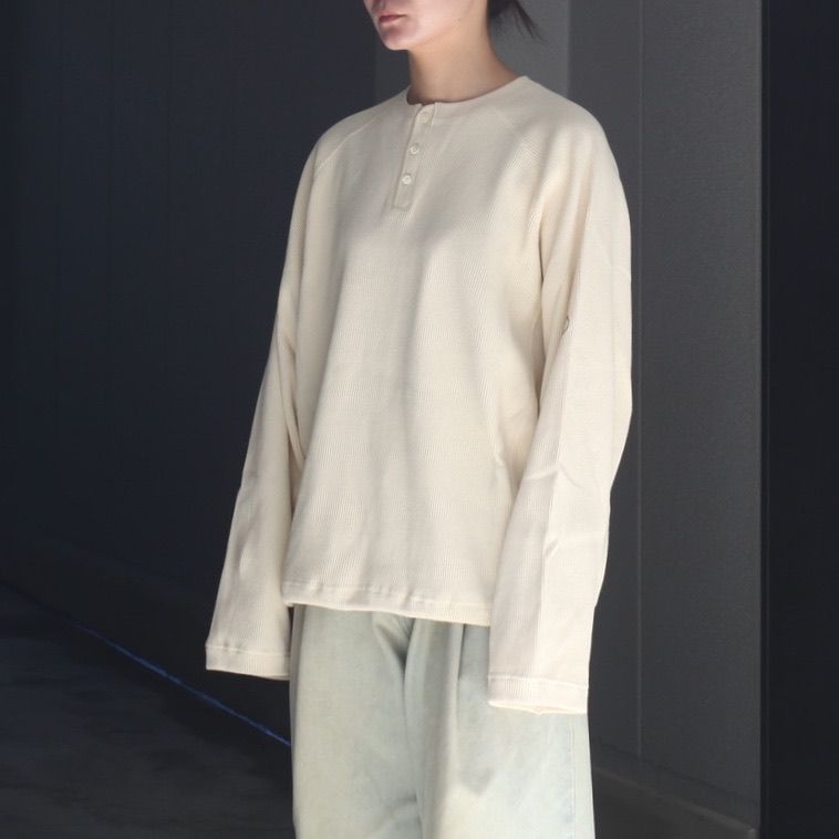 【残り一点】Lazy Thermal Henley Neck