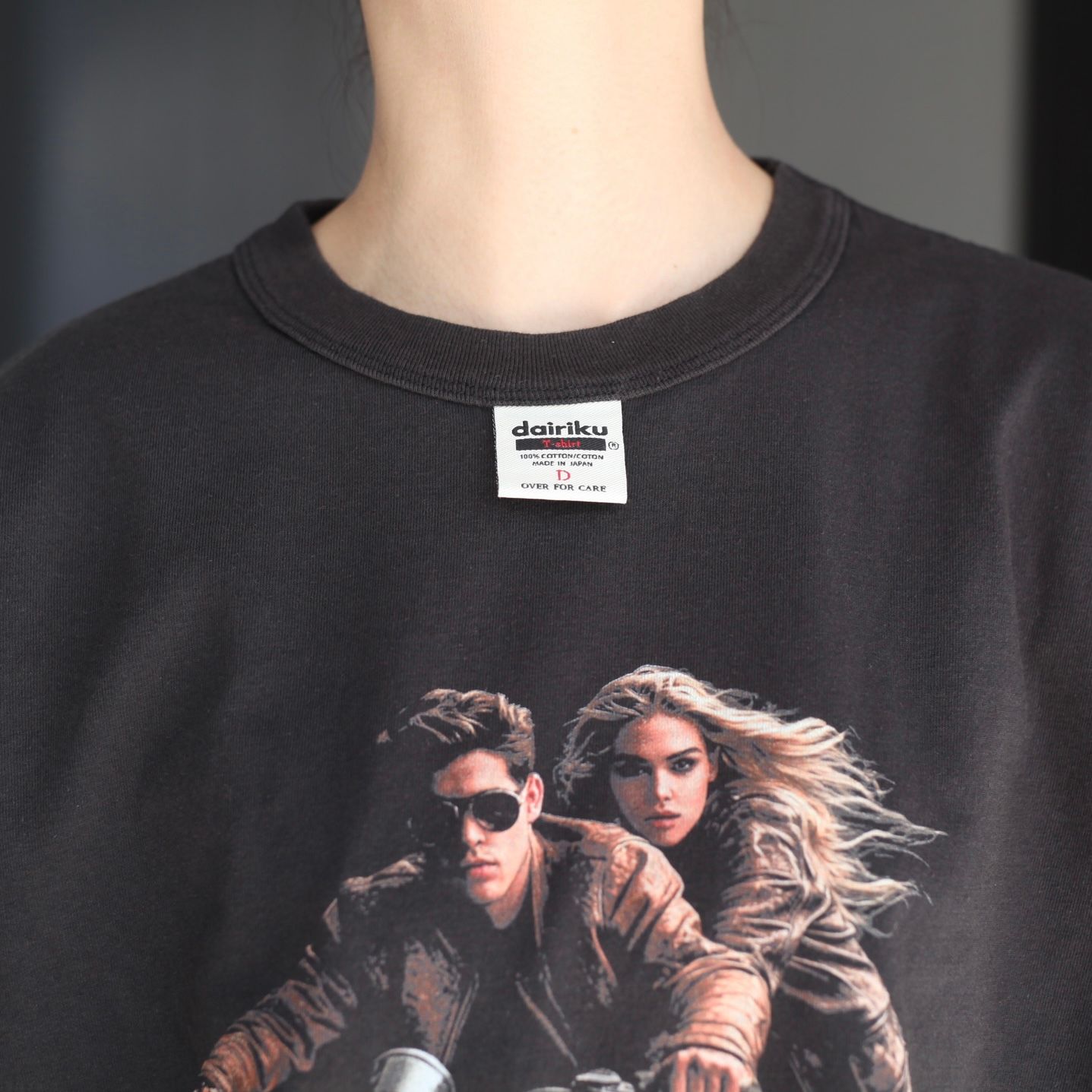 【残りわずか】"Avec Bikers" H-S Tag Tee