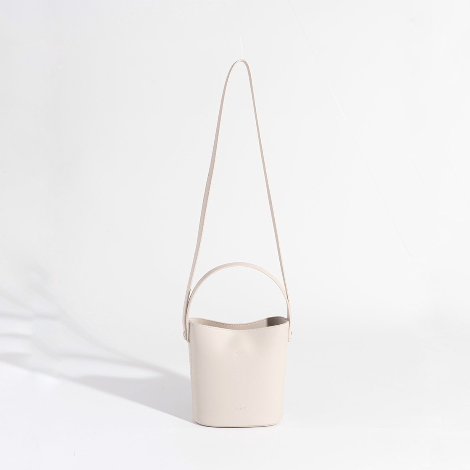 【残り一点】Cross Body Bag