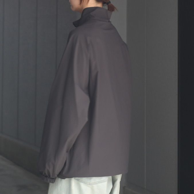 【残り一点】Windbreaker Half Zip Pullover
