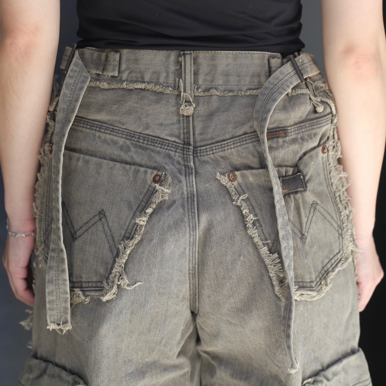 【残り一点】Cut Off Slash Seam Twist Cargo Jeans