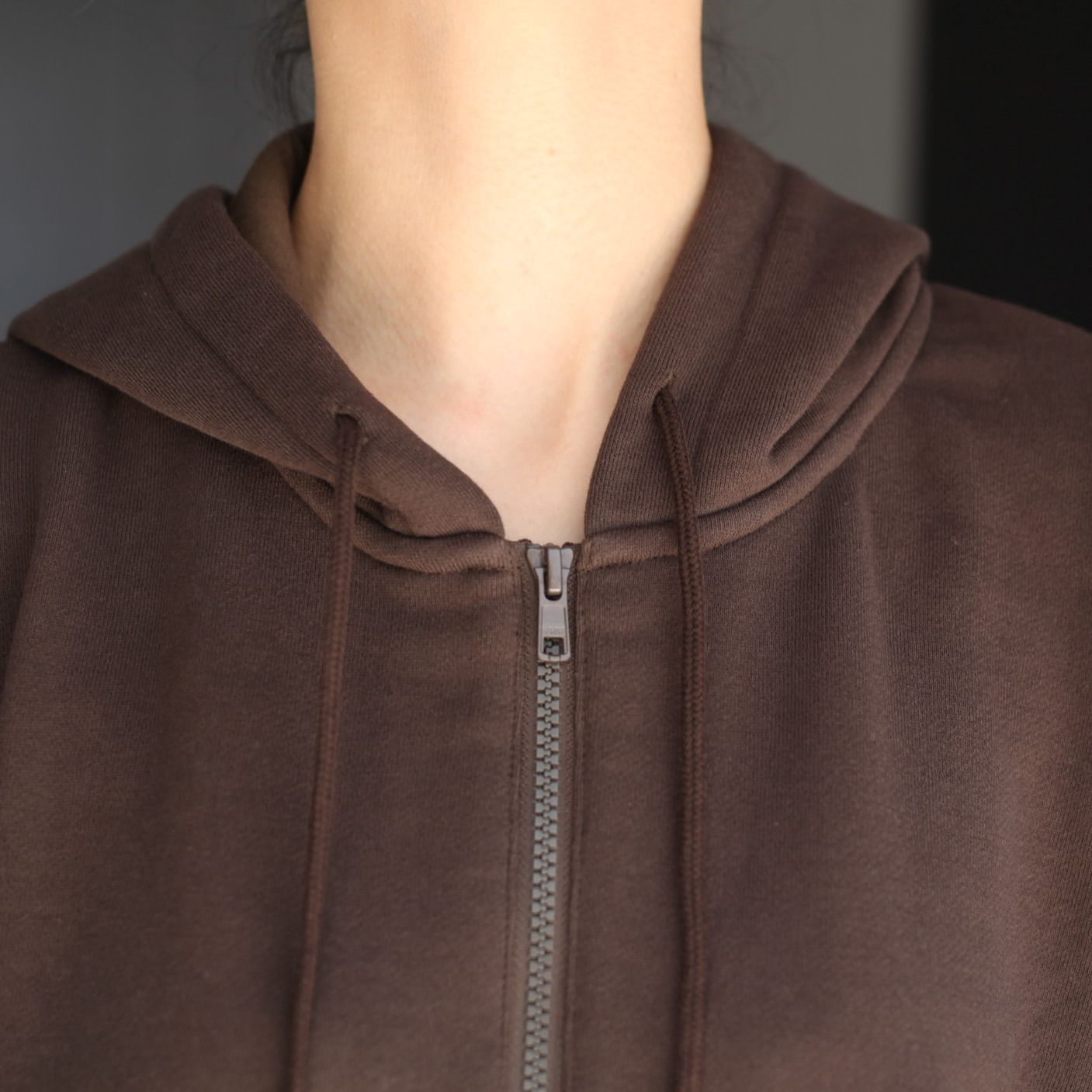 UNIVERSAL PRODUCTS - 【残りわずか】Yaah Half Zip Sweat Hoodie