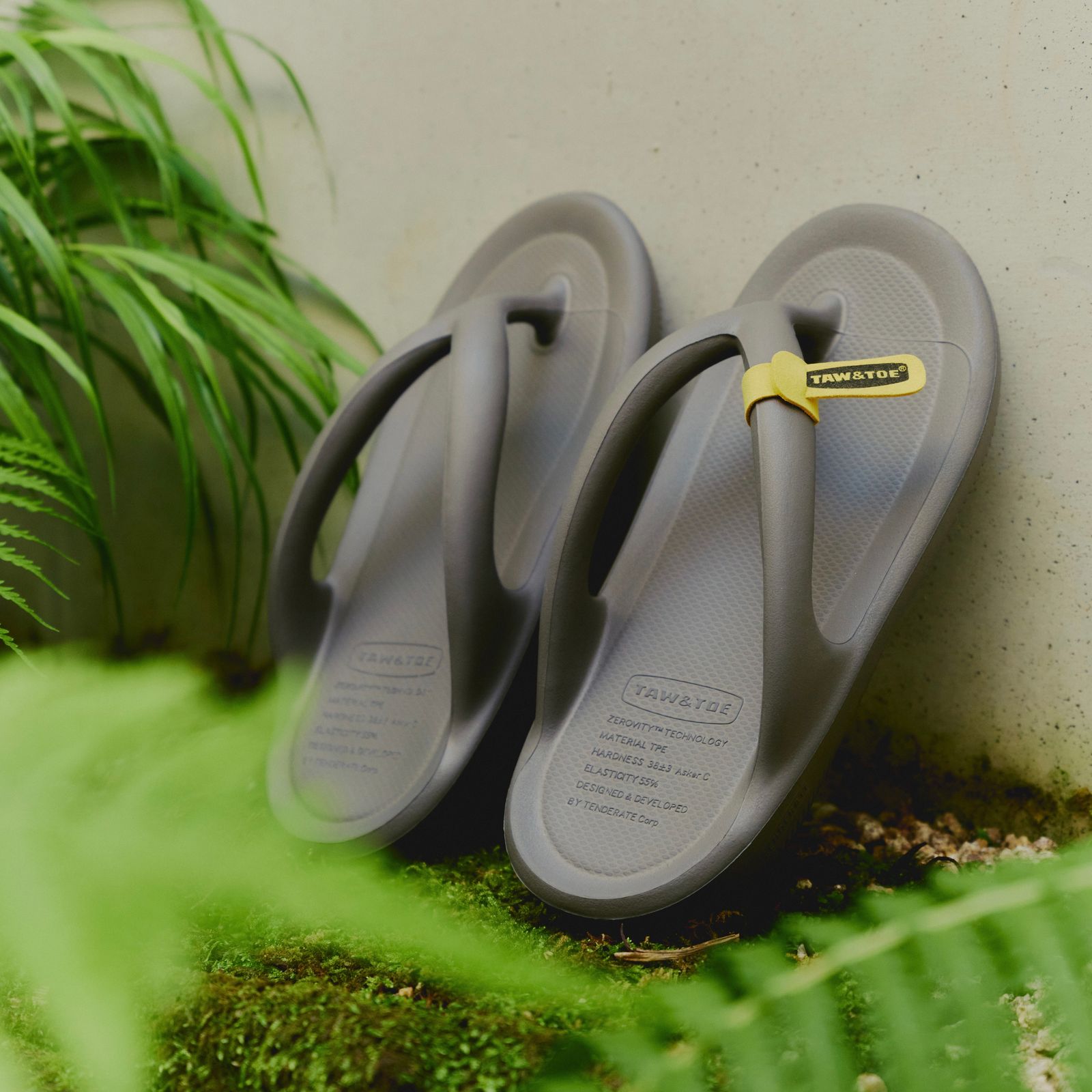 【再販売通知受付可能】Zerovity Flip Flop OG