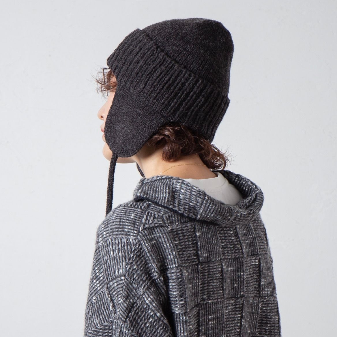 【残りわずか】Ear Knit Watch