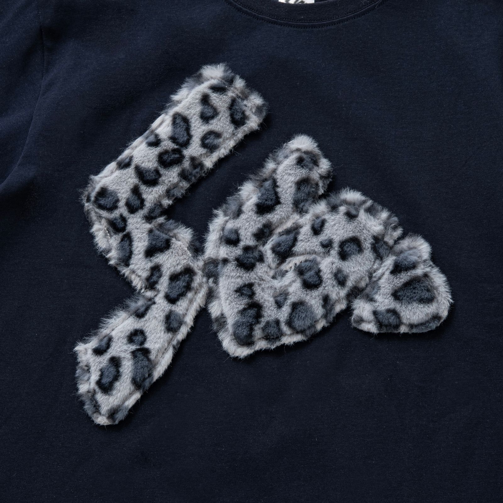 【残り一点】Faux Fur Patch Tee