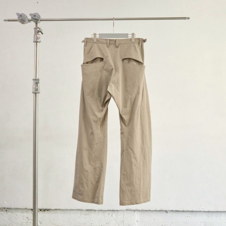 【残り一点】2Tucked Curved Leg Trousers