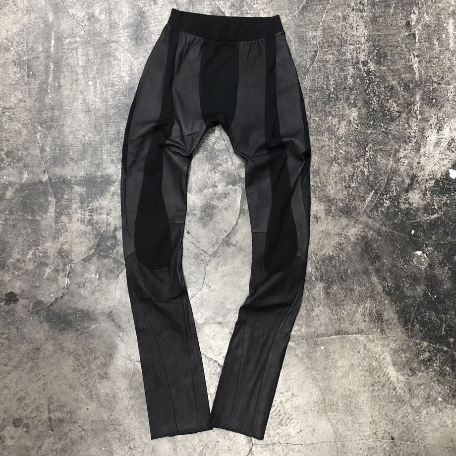 【お取り寄せ注文可能】Leather Leggings Anatomical