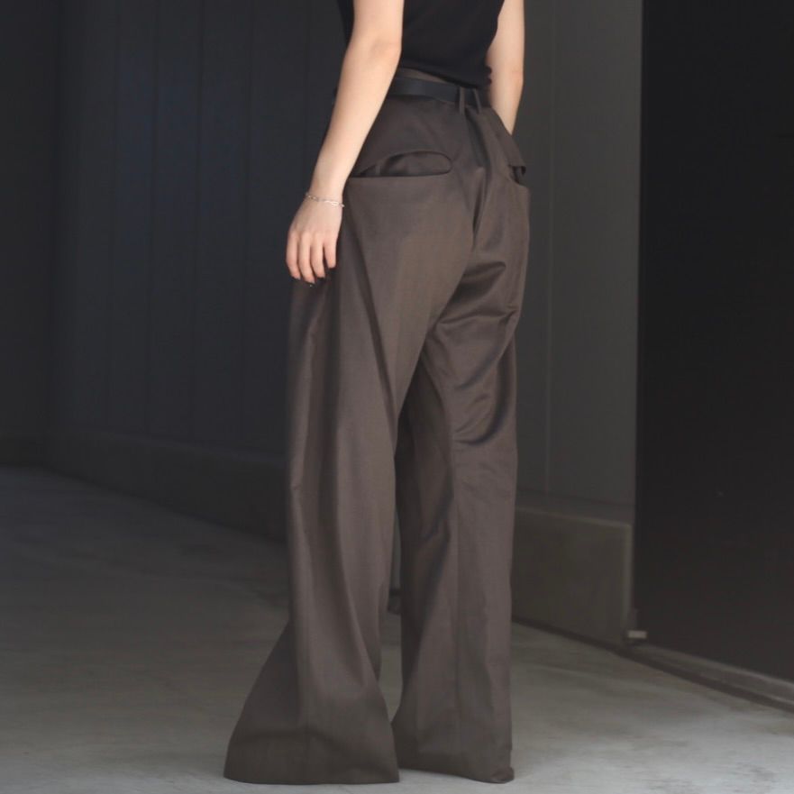 【残り一点】2Tucked Curved Leg Trousers