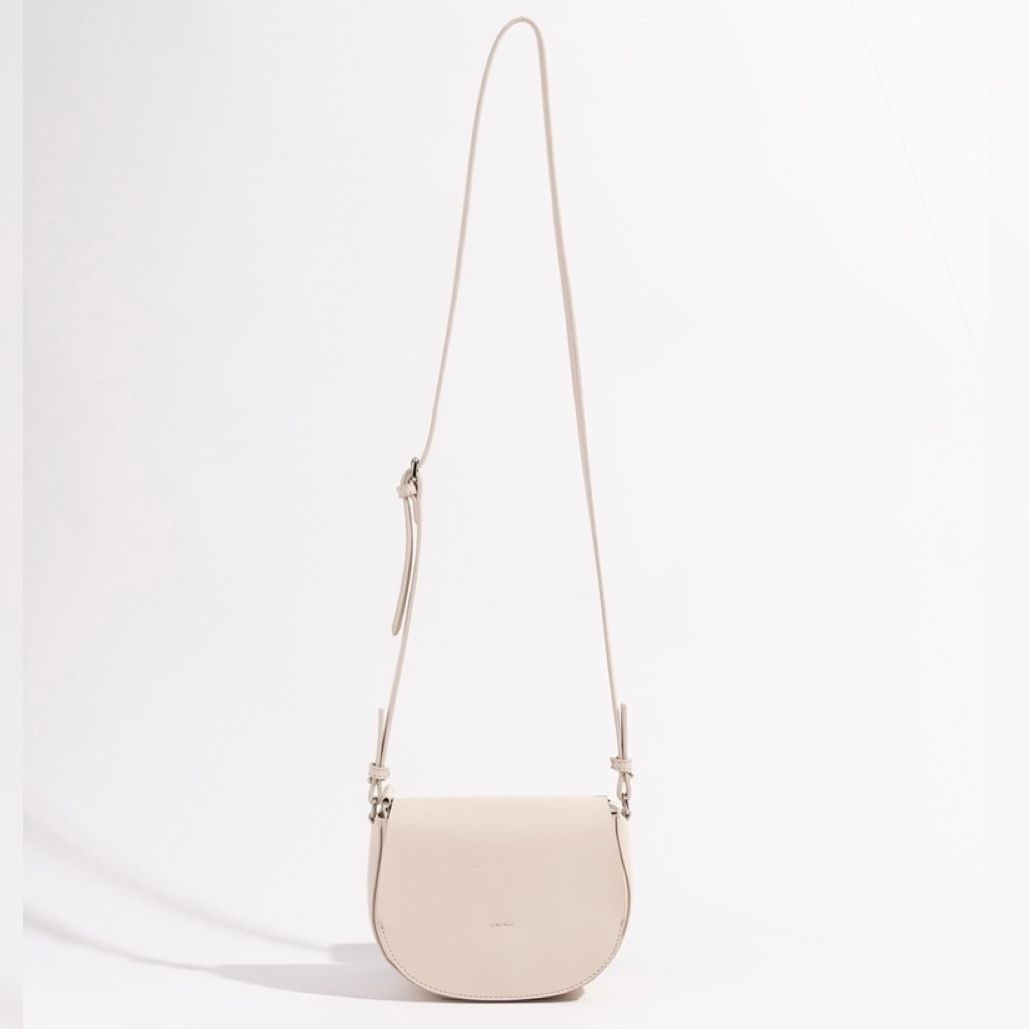 【残りわずか】Cross Body Bag