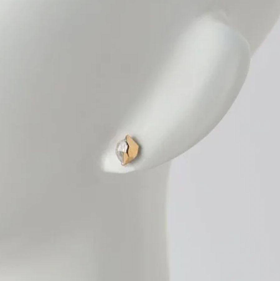 【お取り寄せ注文可能】Rough Stone Bright Quartz Earrings(両耳用）