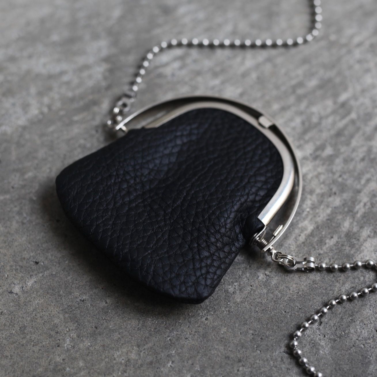 【残り一点】Chain Pouch & Frame Purse(ODD_COW SHRINK)