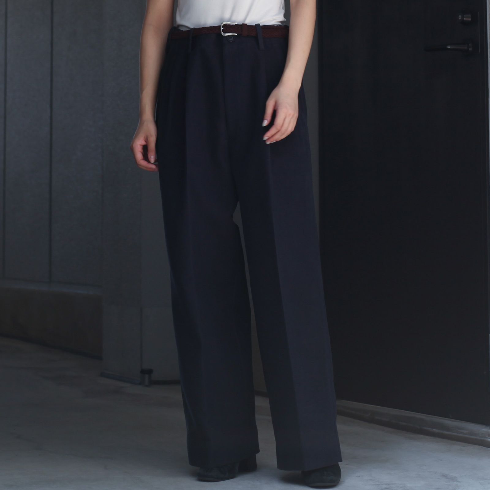 Yoke 2TUCK WIDELEGGED SIDE TAPE TROUSERS - スラックス