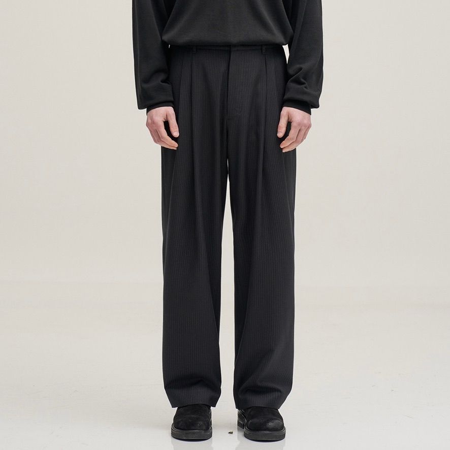 【残り一点】Narrow Stripe Tapered Slacks