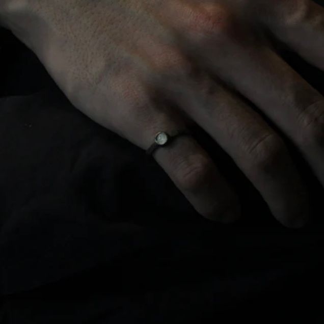 【お取り寄せ注文可能】Circle Bezel Glaze Ring