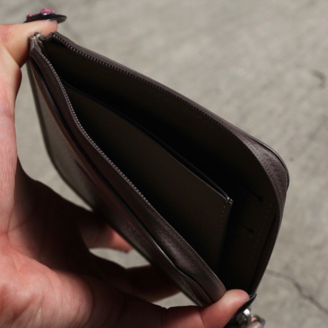 zipwallet_BLK_front_a79e8882-