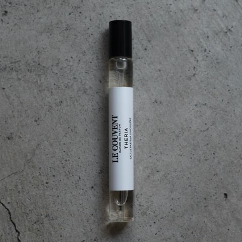 【残りわずか】シンギュラーオードパルファム 10ml(THERIA)