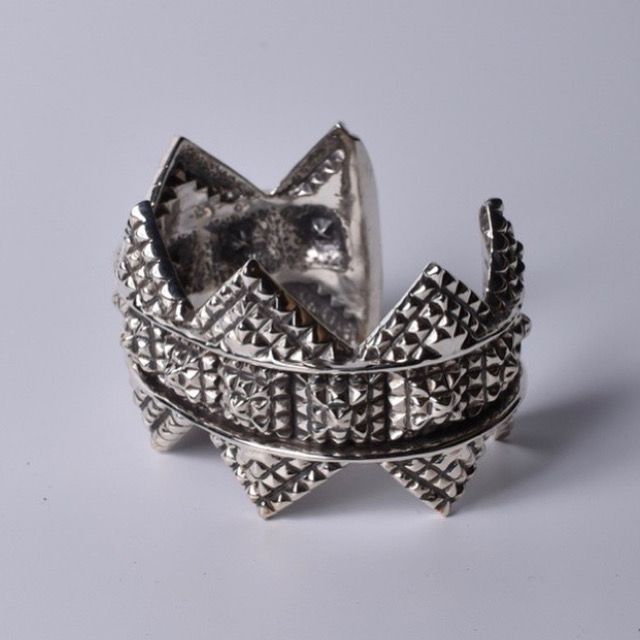 【お取り寄せ注文可能】Triangle E Bangle(SILVER)