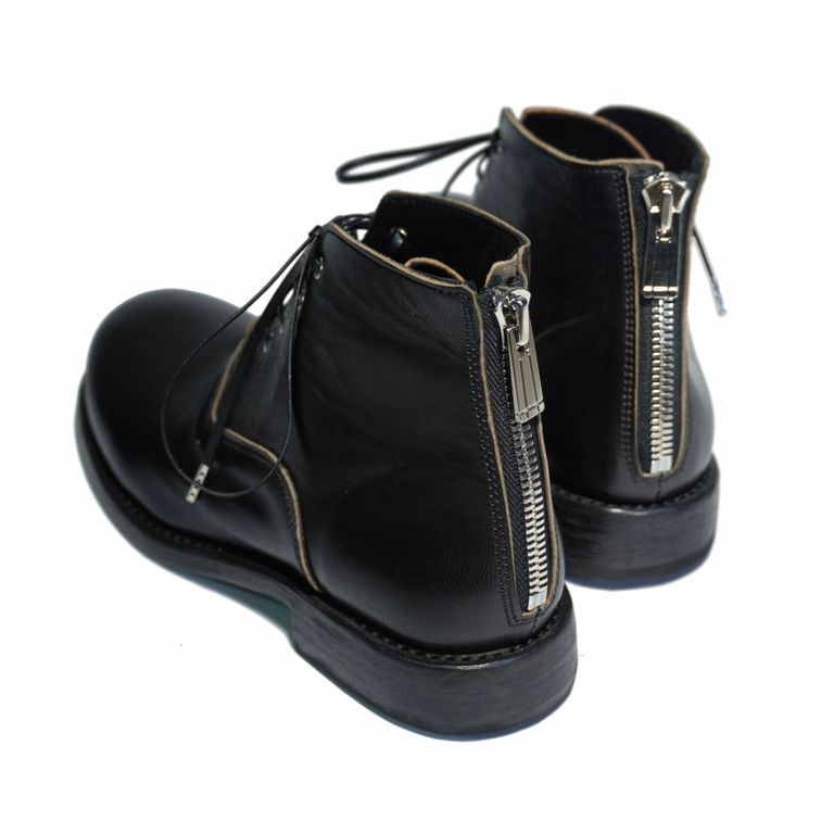 レザー種類 :  TWO-TONE HORSE(BLACK)
※商品ページ画像のレザー及び、仕様はサンプルとしてご覧ください。