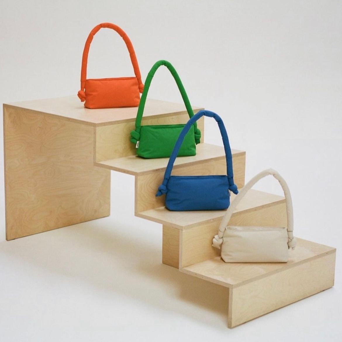 OLEND - 【残り一点】Taco Bag | ACRMTSM ONLINE STORE