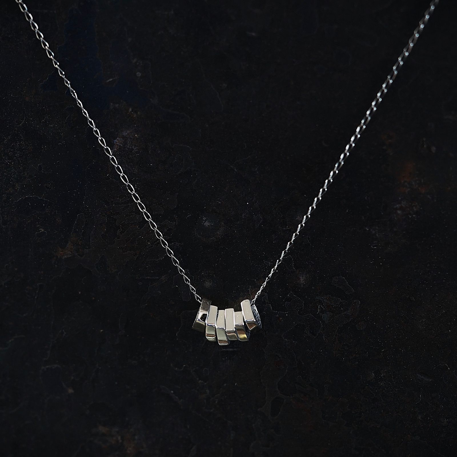 【お取り寄せ注文可能】Rock Beads Necklace 2(SILVER)