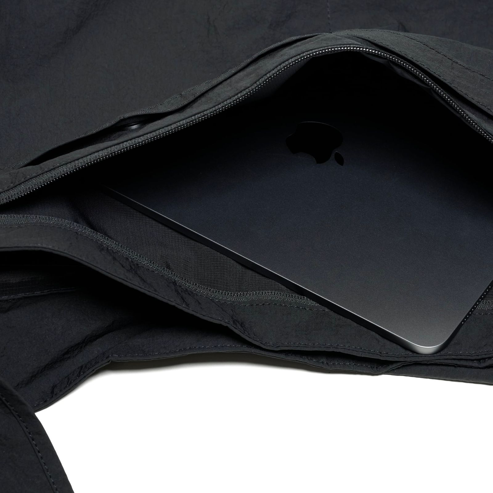 【再販売通知受付可能】Big Shoulder Bag