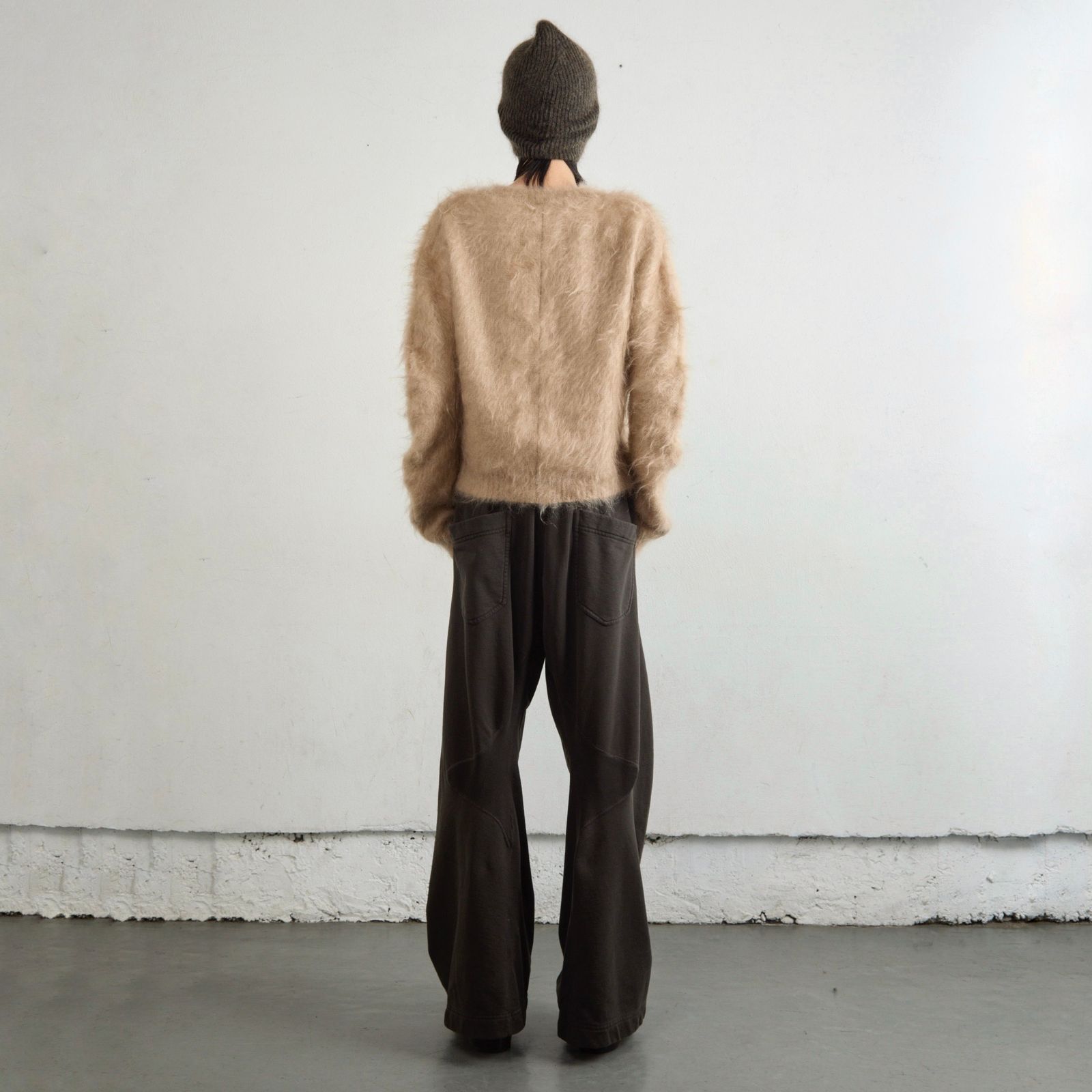 【残り一点】Brushed Mohair V-Neck Sweater