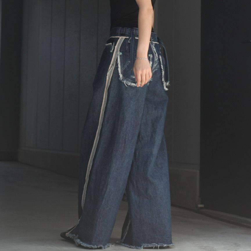 MINUS - 【残りわずか】Slash Seam Inside-Out Twisted Jeans
