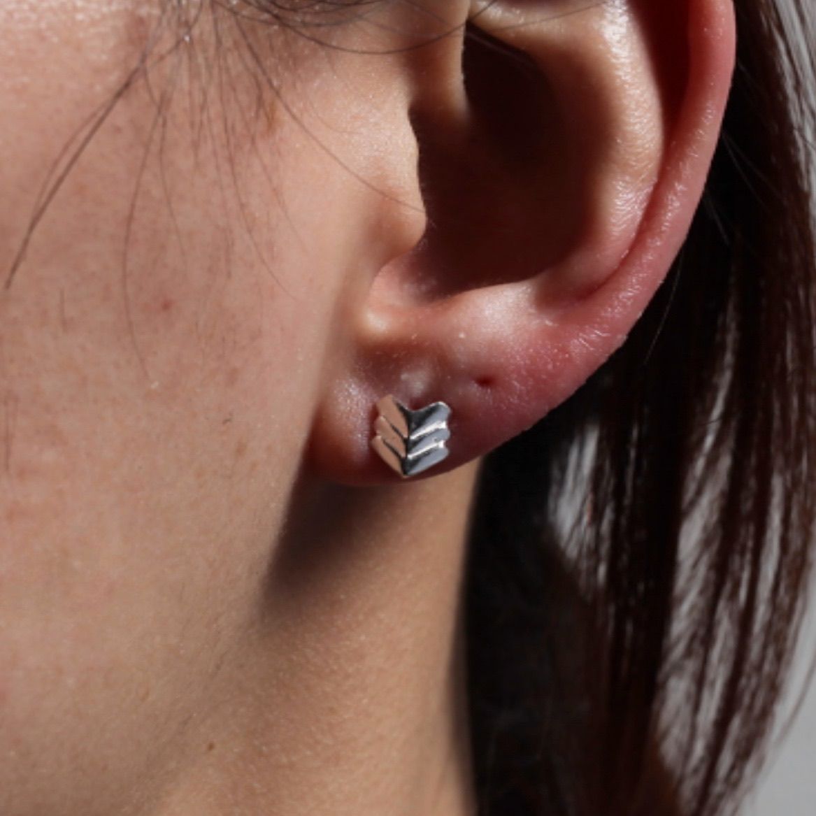【残り一点】YU-KIN ZG Dot Earrings(両耳用）