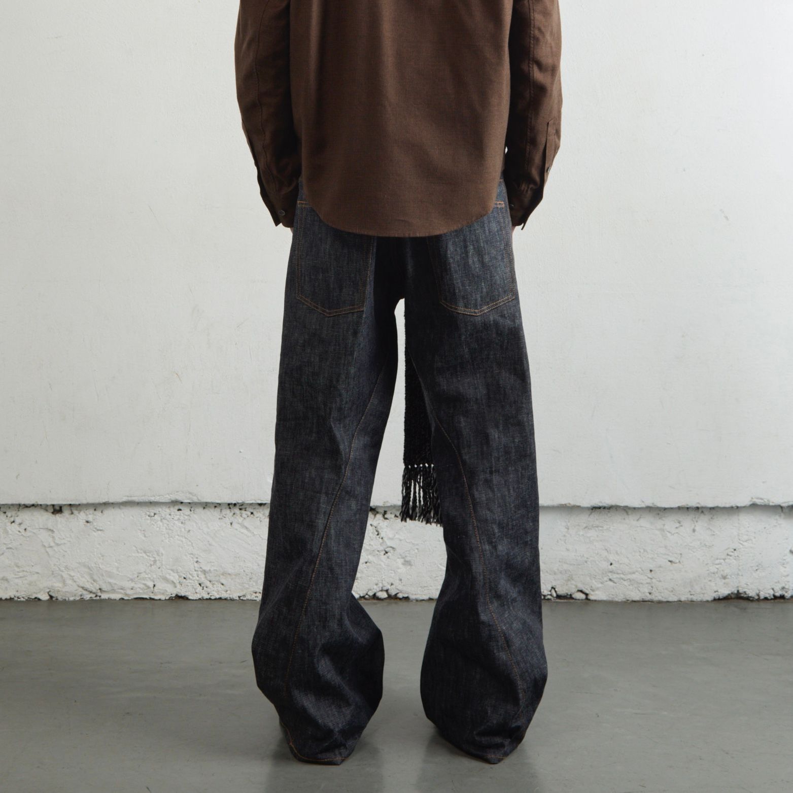 【再販売通知受付可能】3D Twisted Wide Leg Jeans
