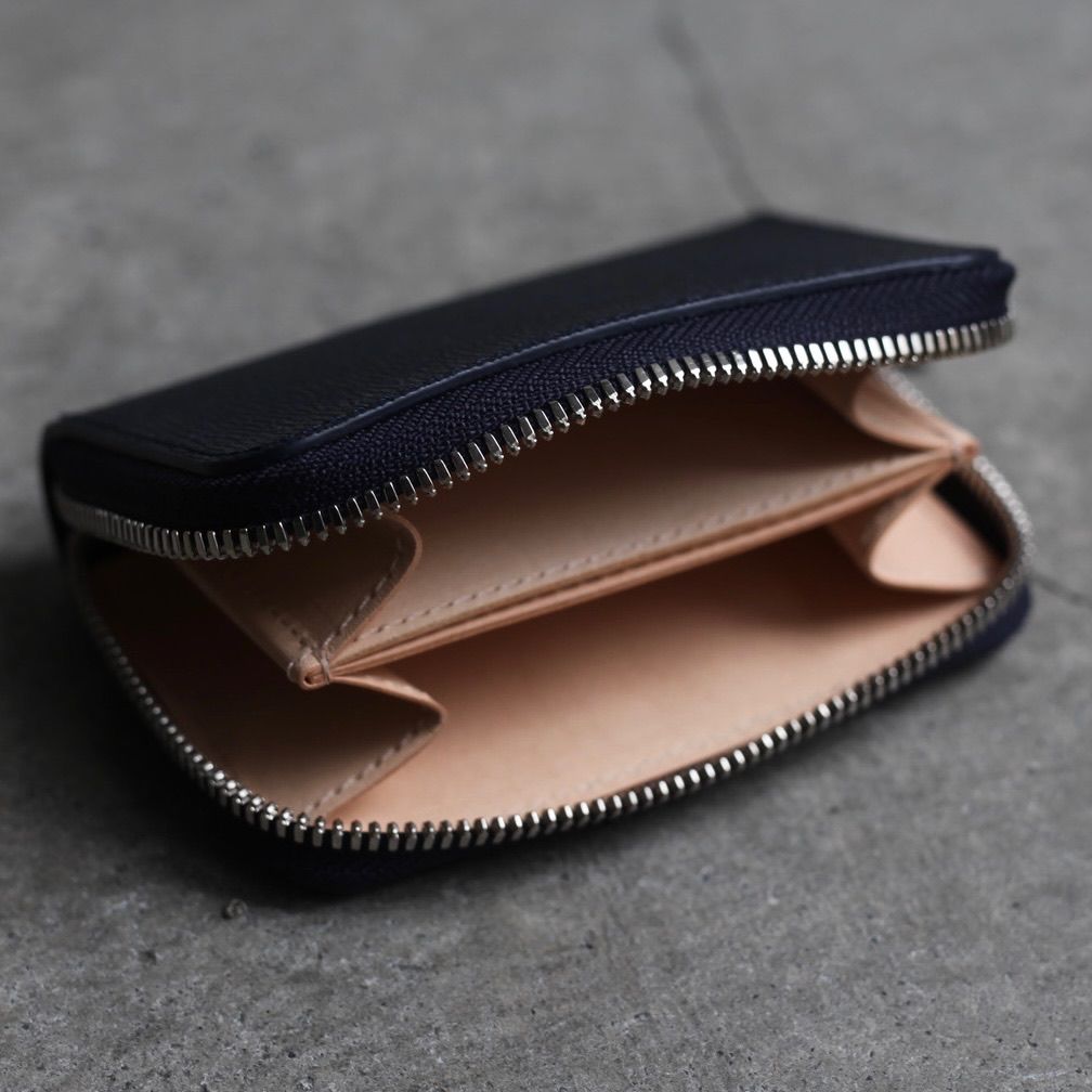【再販売通知受付可能】Round Zip Case(NAVY)