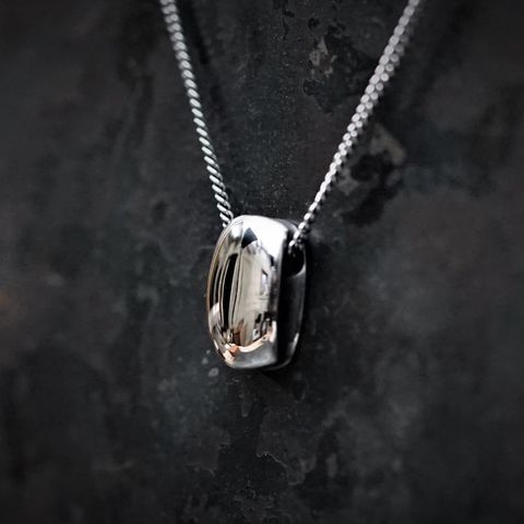 【お取り寄せ注文可能】Forge Pendant Large