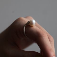 【お取り寄せ注文可能】蛇パールリング(SILVER)