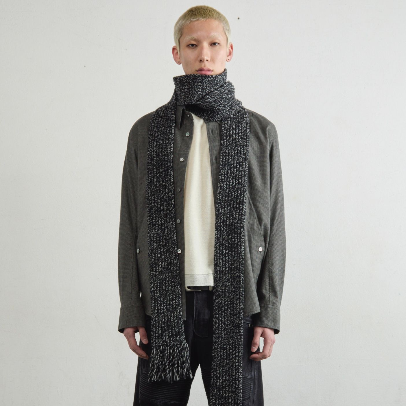 【残りわずか】Narrow Extra Long Muffler