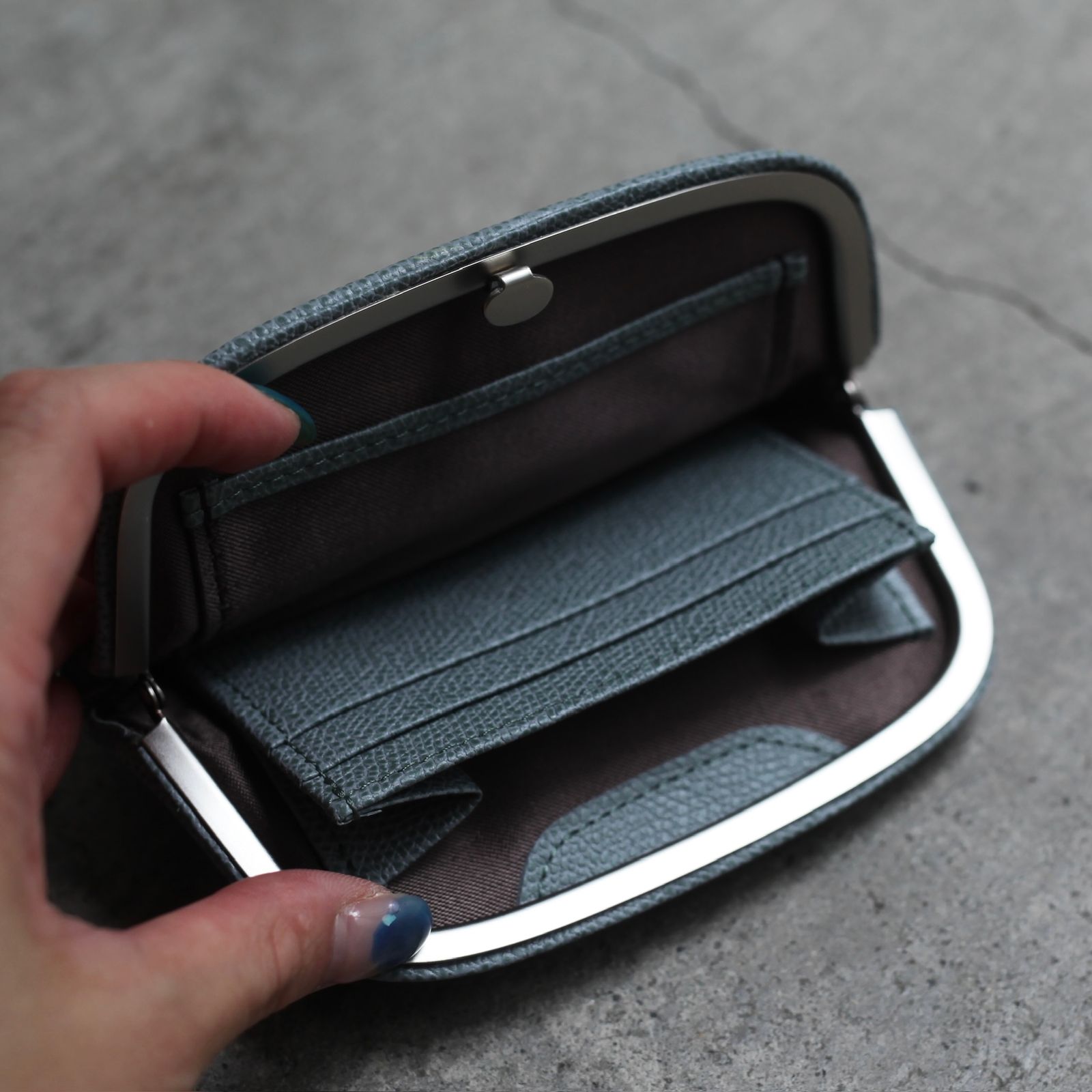 【残り一点】Snap Slim Wallet M(DEG/VAL)