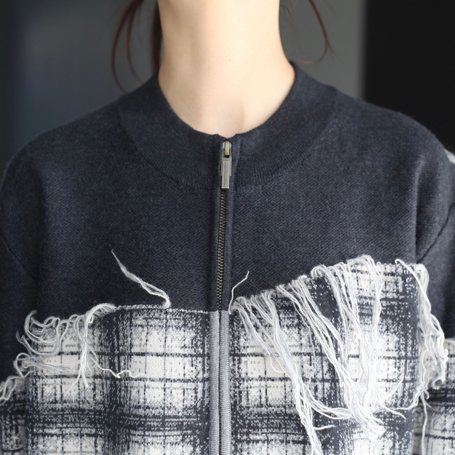 【残り一点】Black And Grey Plaid Gradient Sweatshirt