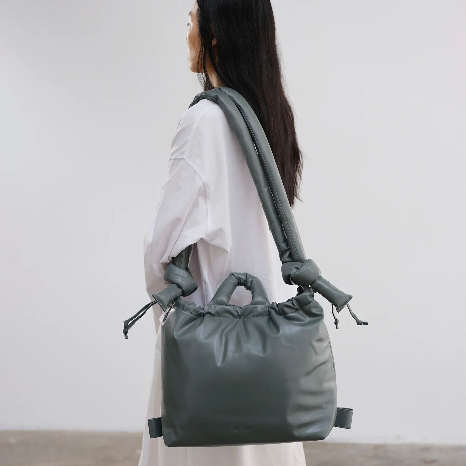 【残り一点】Ona Vegan Leather Bag