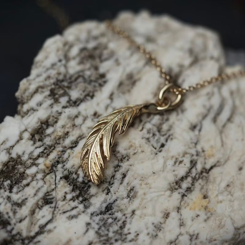 【お取り寄せ注文可能】Minuscule Feather_L(GOLD)