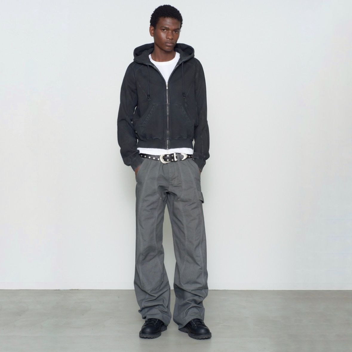 【残りわずか】Paneled Zip Up Hoodie