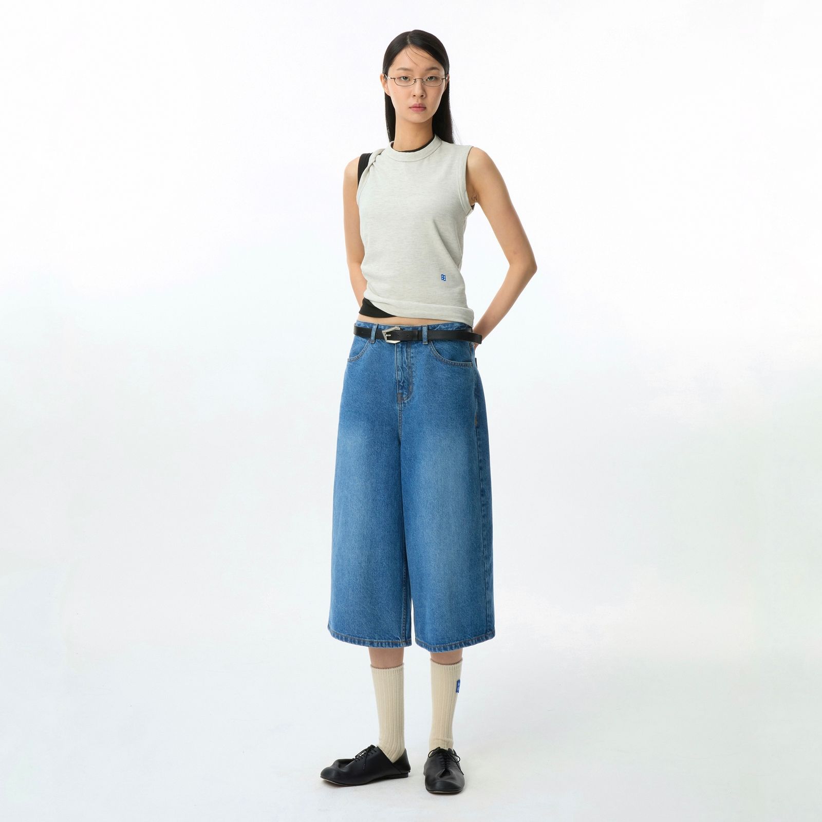 【残り一点】Sig; SV Tag short jeans 01