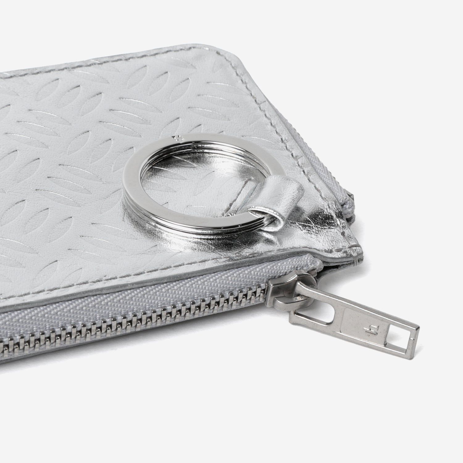 【残り一点】Embossed W ZIP Card Case