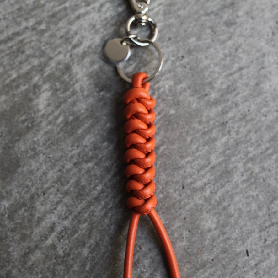 【残り一点】Cristy Snakeknot Charm(STCOW)