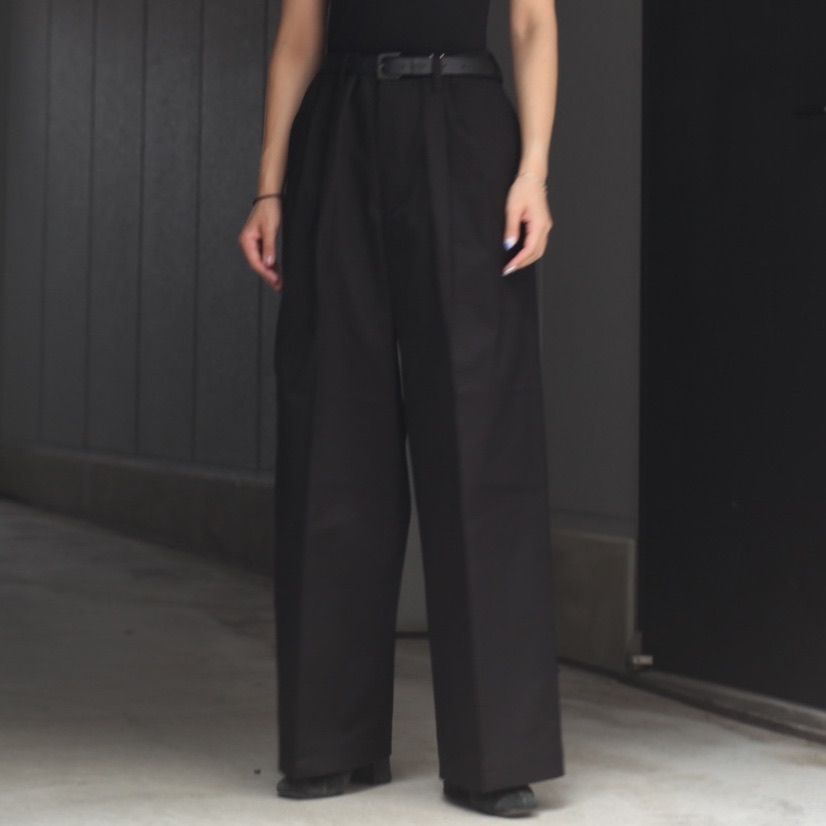 【残りわずか】2Tuck Wide Chino Trousers