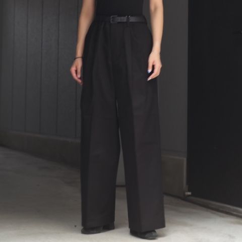 【残りわずか】2Tuck Wide Chino Trousers