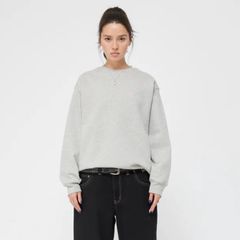 【残りわずか】Classic Small Logo Crewneck