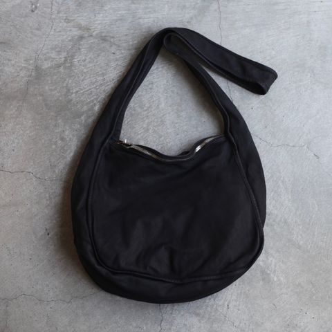 【再販売通知受付可能】Soft Calf Leather Crossbody